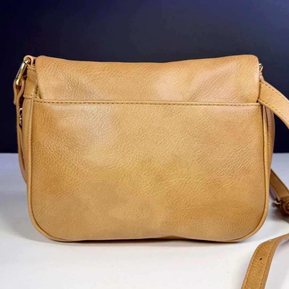 Classic Leather Crossbody Bag in Tan